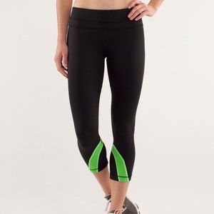 Lululemon Run : Inspire Crop II  Black / Frond